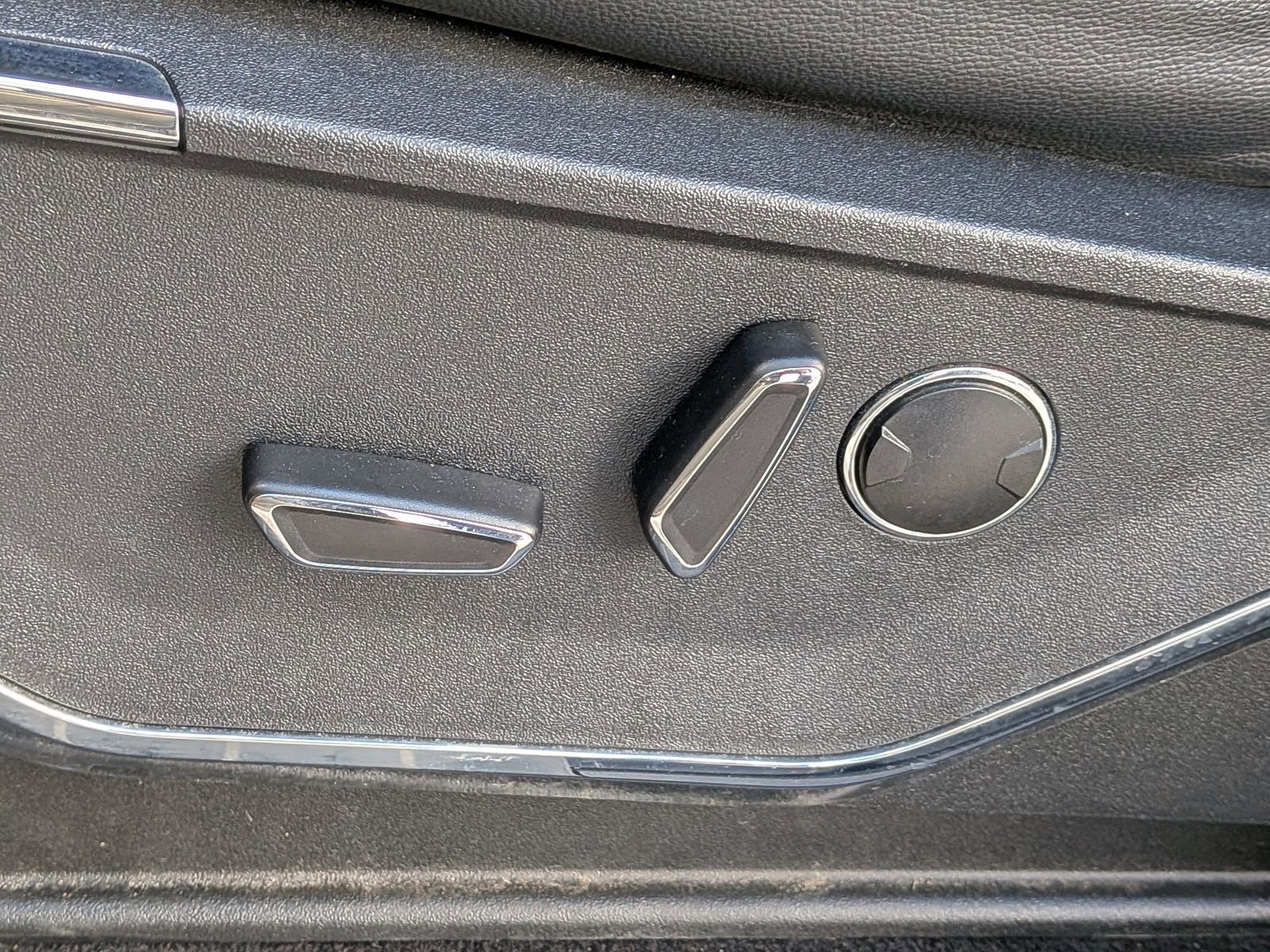 Certified 2023 Ford F150 Lariat w/ Equipment Group 502A High image 21