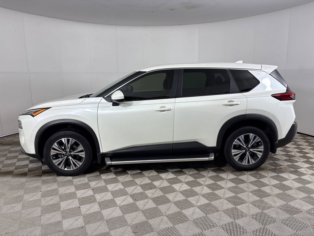 Used 2023 Nissan Rogue SV image 8