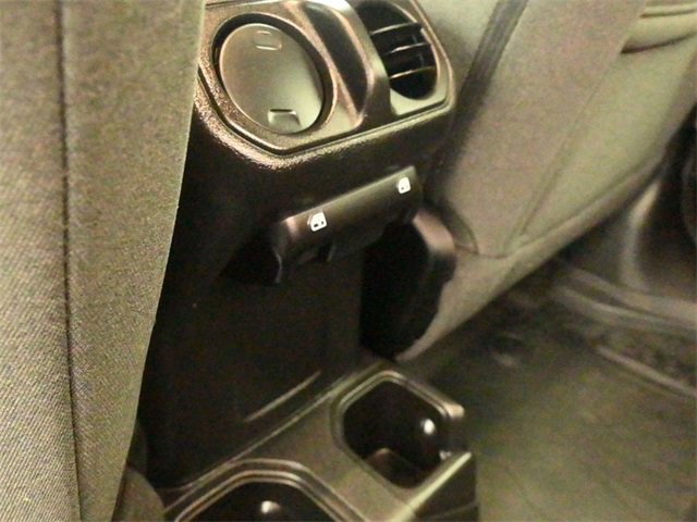 Used 2024 Jeep Gladiator Sport image 13