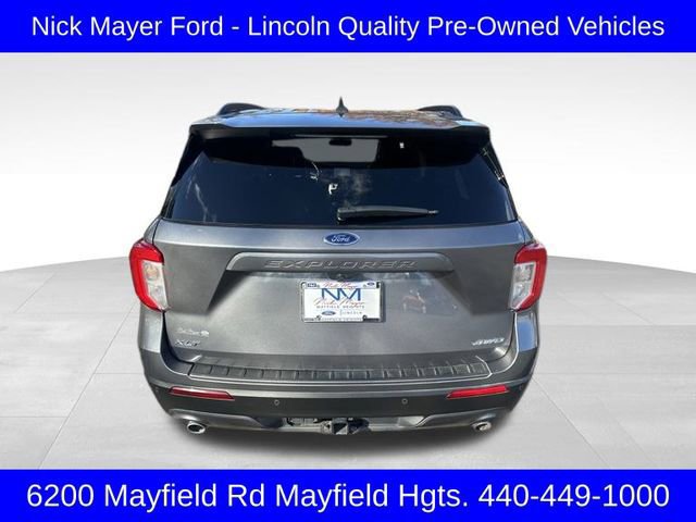 Certified 2021 Ford Explorer XLT w/ Equipment Group 202A image 4