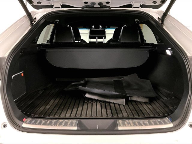 Used 2024 Toyota Venza XLE AWD/4WD image 33