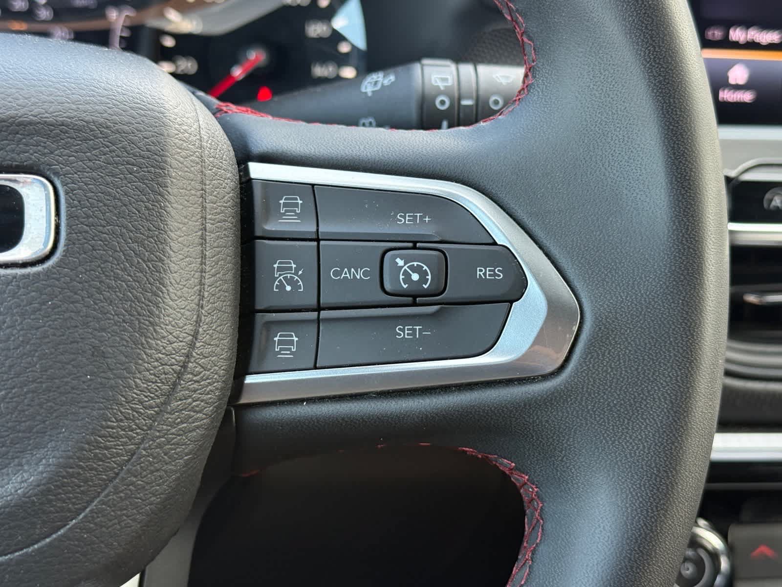 Used 2024 Jeep Compass Trailhawk AWD/4WD image 16