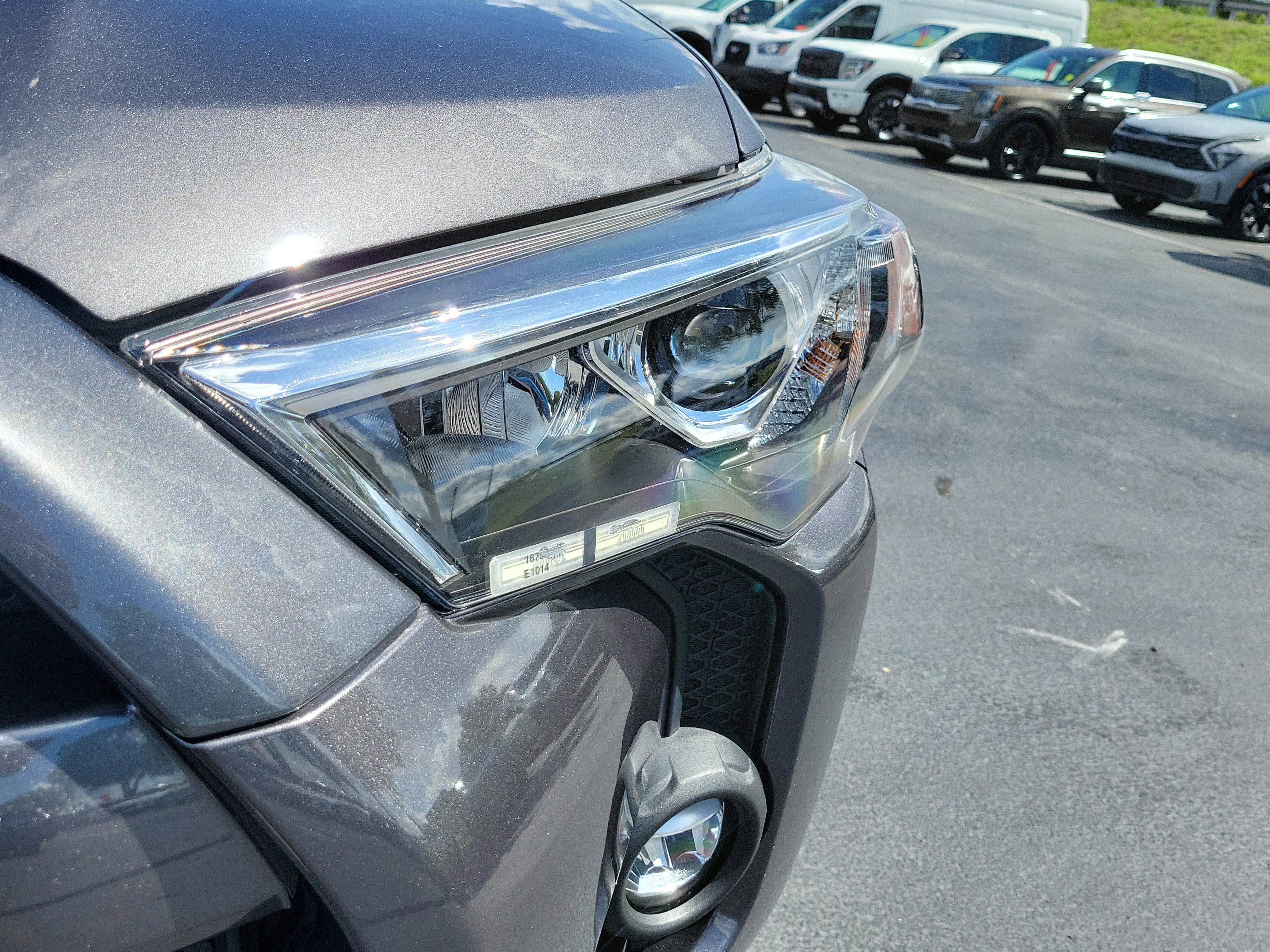 Used 2021 Toyota 4Runner TRD Off-Road Premium w/ Moonroof Package AWD/4WD image 3