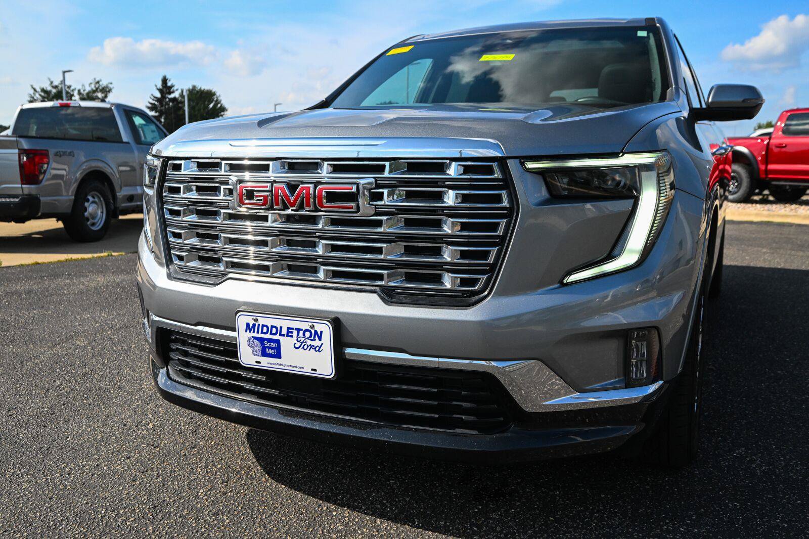 Used 2024 GMC Acadia Denali AWD/4WD image 21