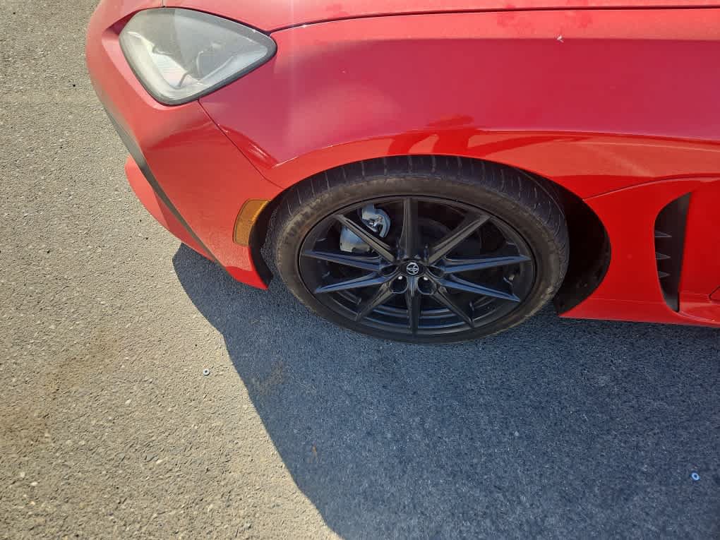 Used 2024 Toyota GR86 Premium RWD image 3
