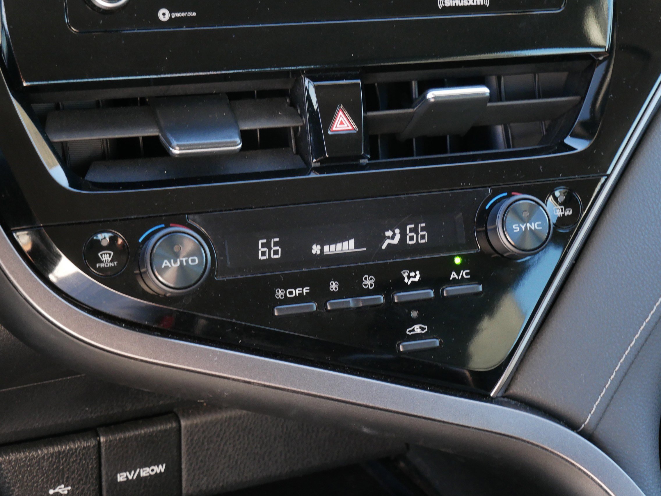 Used 2023 Toyota Camry SE image 23