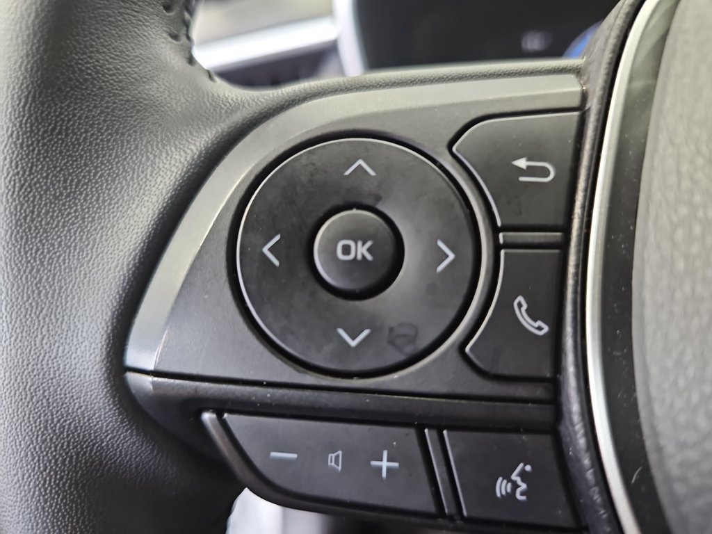 Used 2026 Toyota Corolla XSE FWD image 16