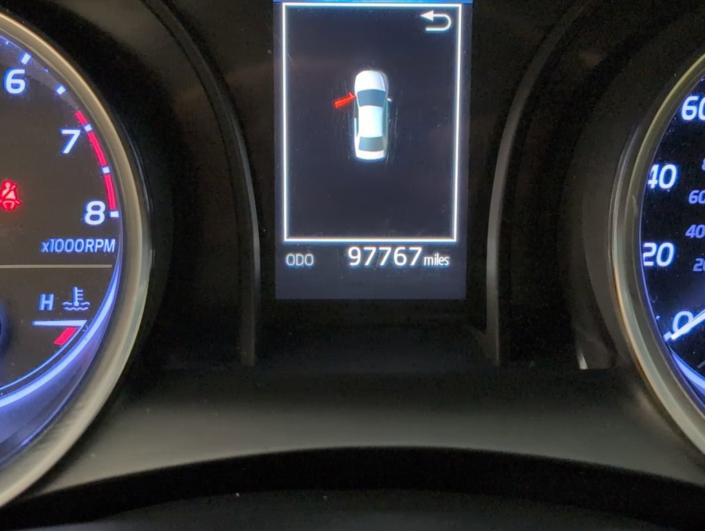 Used 2018 Toyota Camry SE image 25