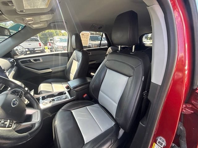 Certified 2023 Ford Explorer XLT w/ Equipment Group 202A AWD/4WD image 16