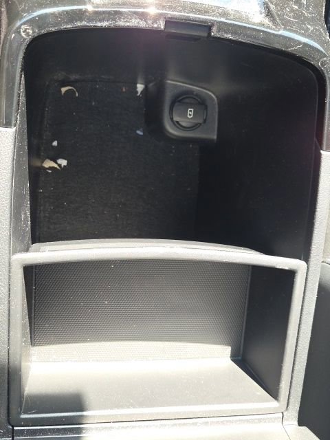 Used 2023 Kia Telluride EX w/ EX Captain's Chair Package image 40