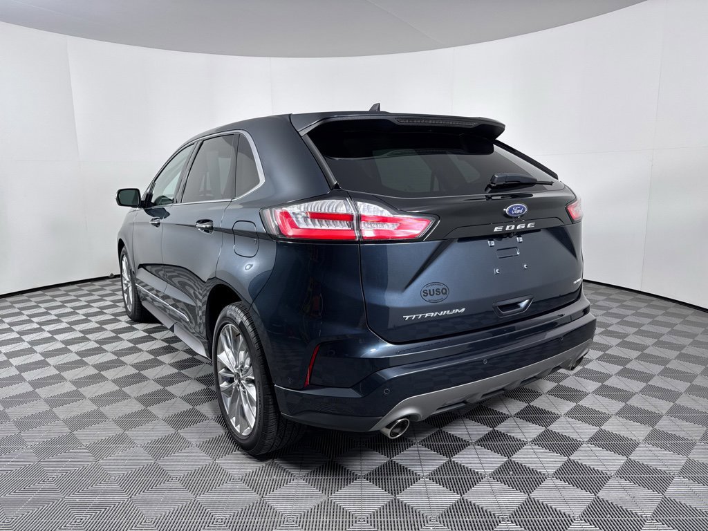 Certified 2022 Ford Edge Titanium w/ Equipment Group 301A image 3