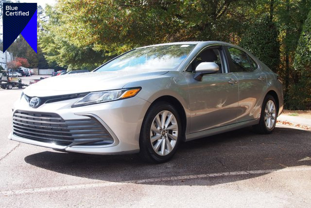 Used 2024 Toyota Camry LE image 1