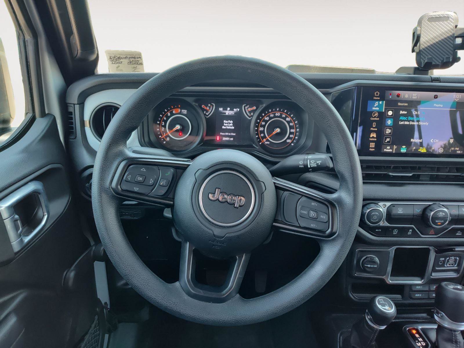 Used 2024 Jeep Wrangler Unlimited Sport AWD/4WD image 12