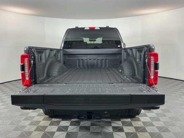 Certified 2025 Ford F350 Lariat w/ Black Appearance Package image 7