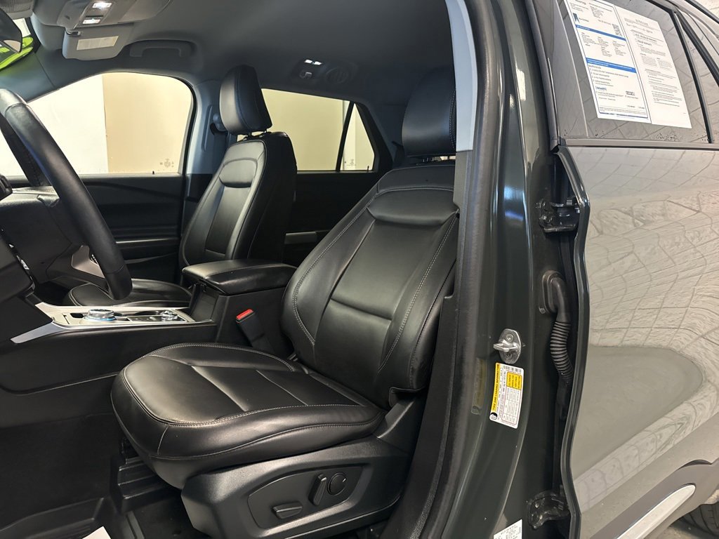 Certified 2023 Ford Explorer XLT w/ Equipment Group 202A image 22