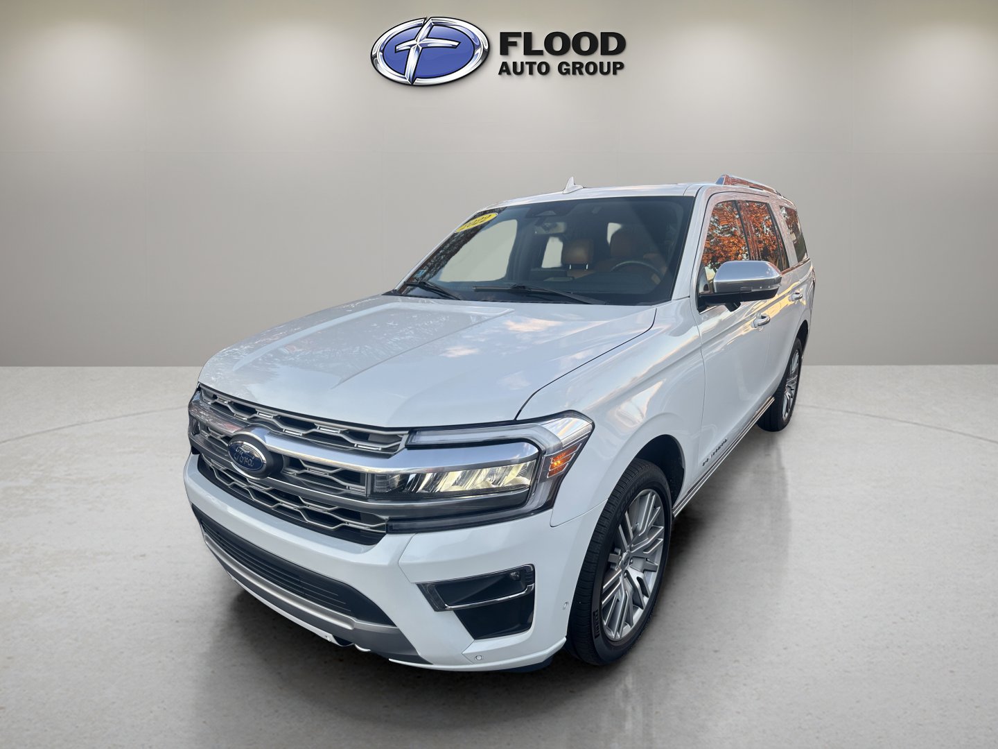 Certified 2022 Ford Expedition Platinum image 3