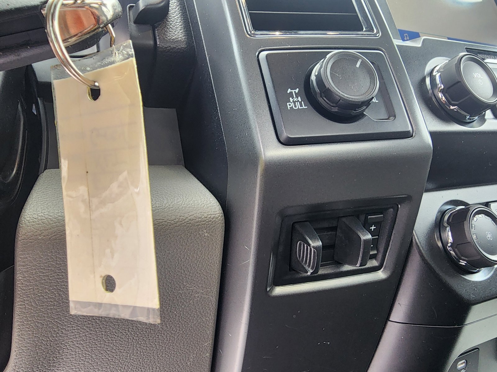 Certified 2020 Ford F350 XLT AWD/4WD image 24