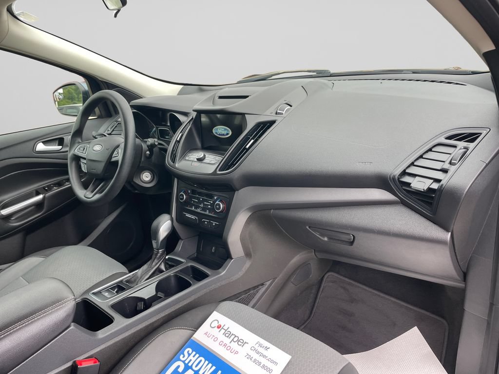 Certified 2018 Ford Escape SE w/ SE Sync 3 Package AWD/4WD image 10