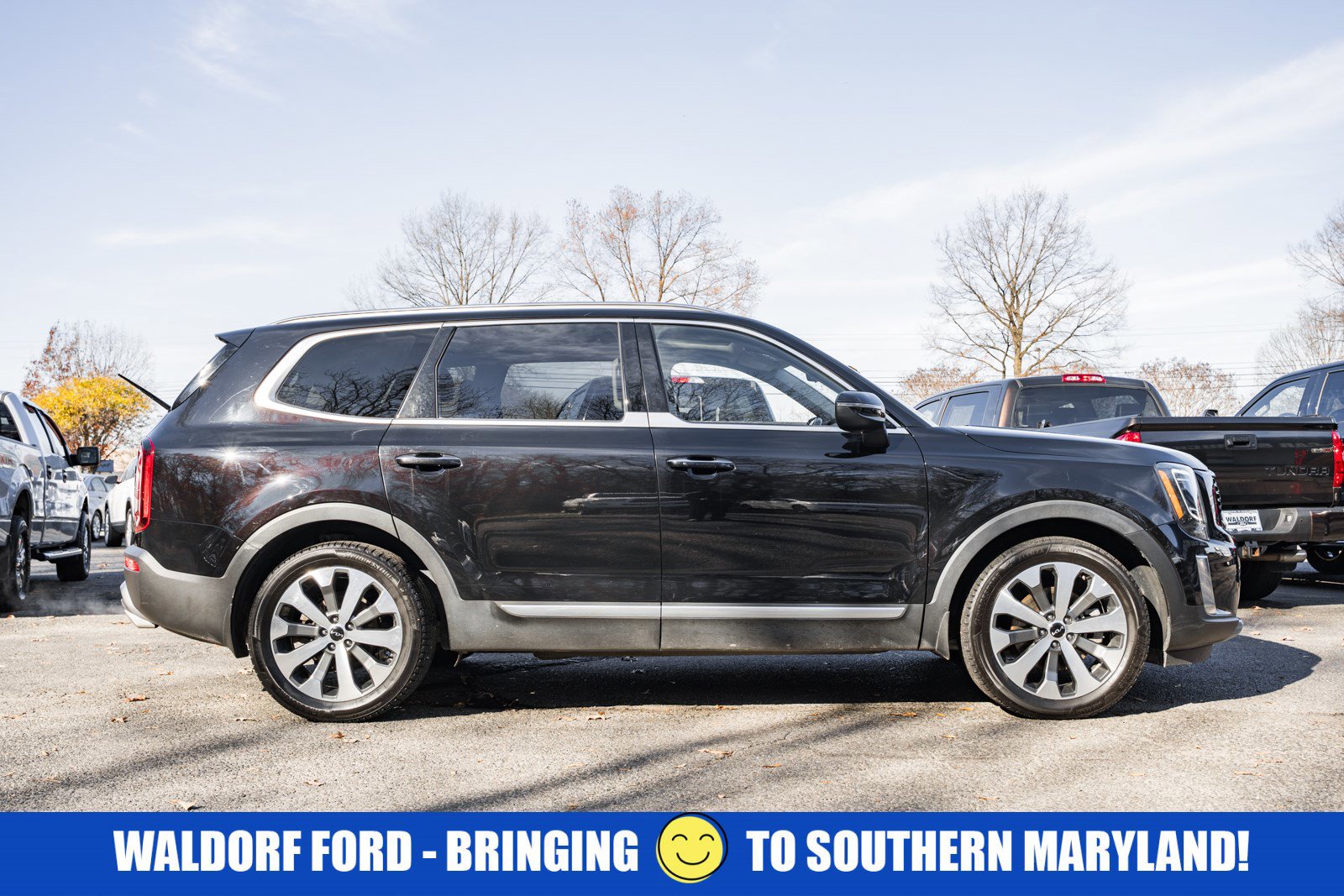 Used 2022 Kia Telluride S image 3