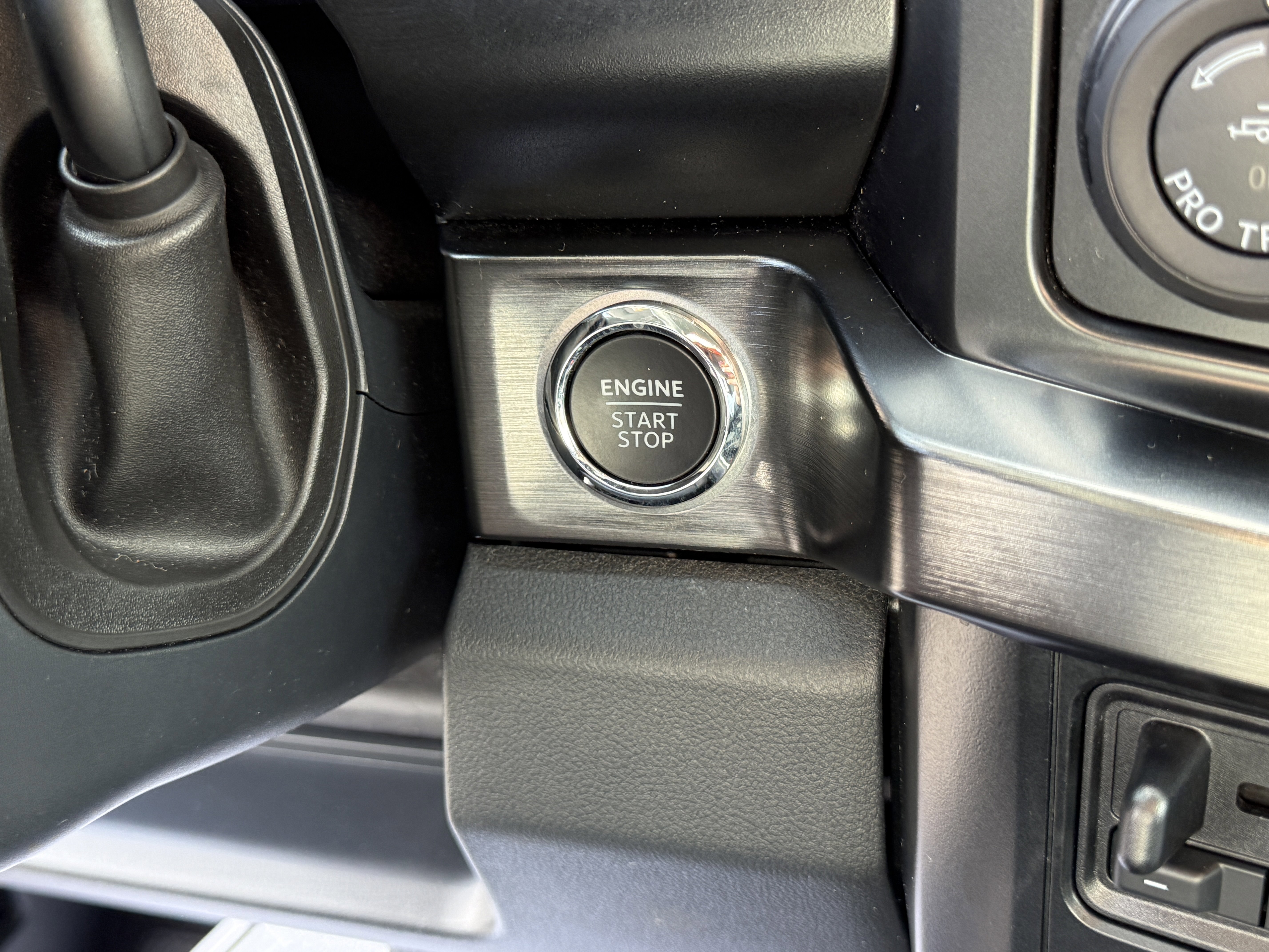 Certified 2024 Ford F250 Lariat w/ Lariat Ultimate Package image 29