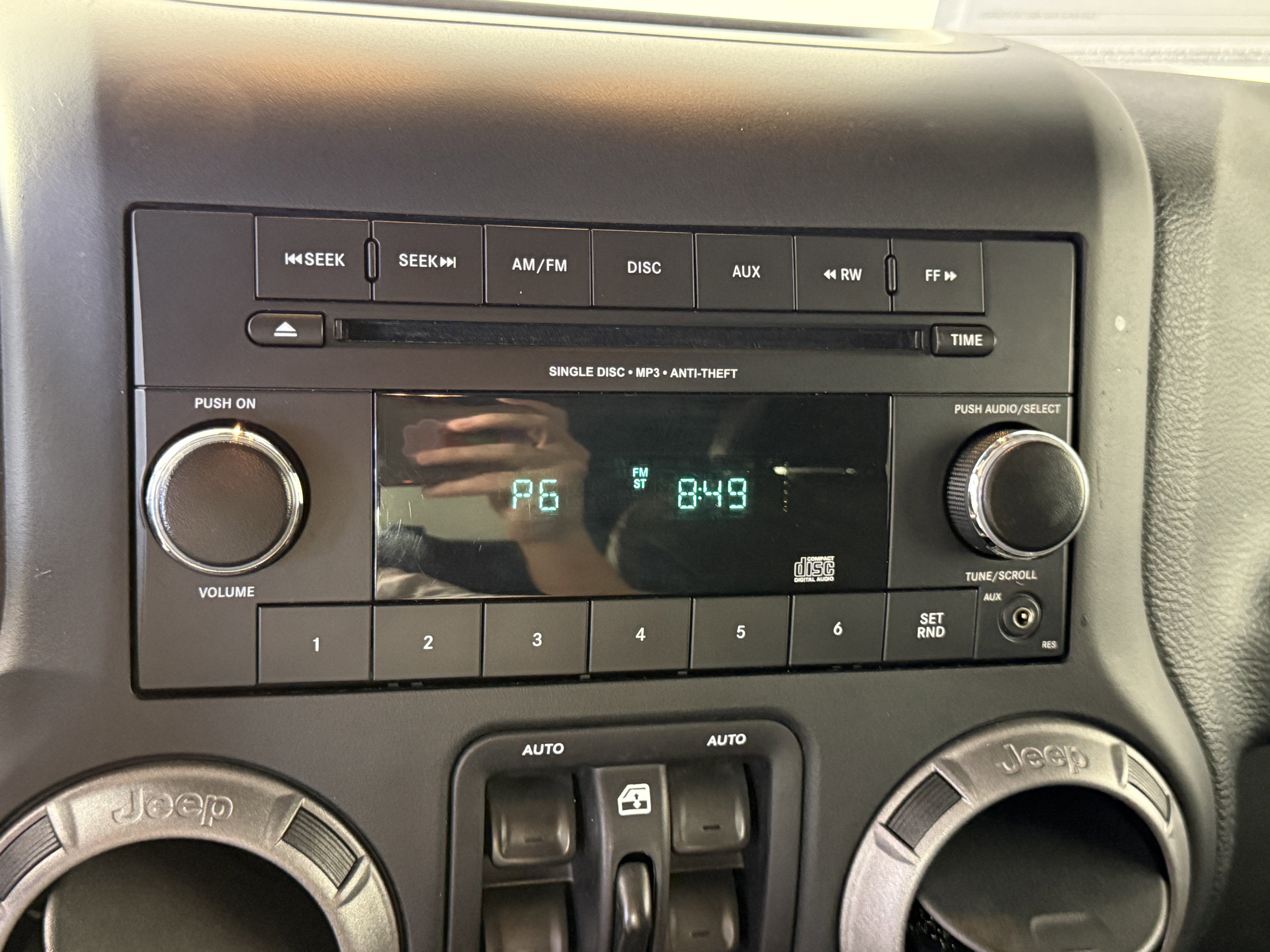 Used 2018 Jeep Wrangler Unlimited Sport S image 20