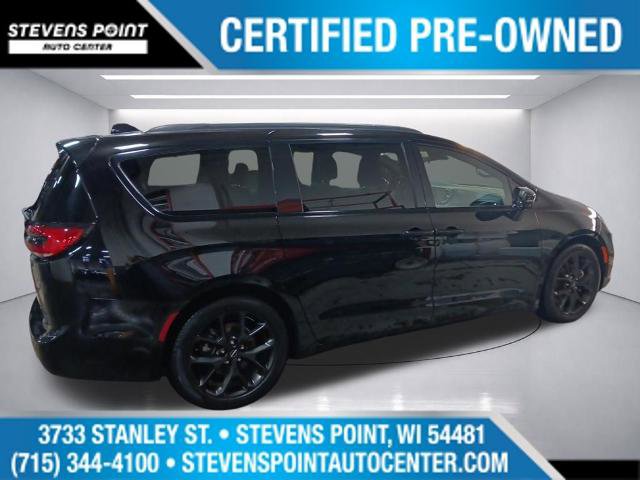 Used 2025 Chrysler Pacifica Limited image 8