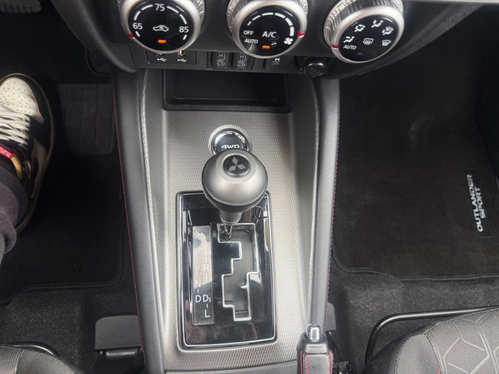 Used 2021 Mitsubishi Outlander Sport LE AWD/4WD image 25