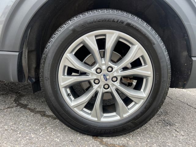 Certified 2023 Ford Explorer XLT w/ Equipment Group 202A AWD/4WD image 15