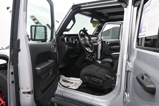 Used 2022 Jeep Gladiator Rubicon w/ LED Lighting Group AWD/4WD image 16