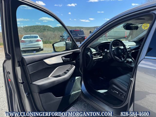 Used 2023 Acura MDX SH-AWD w/ Technology Package image 12