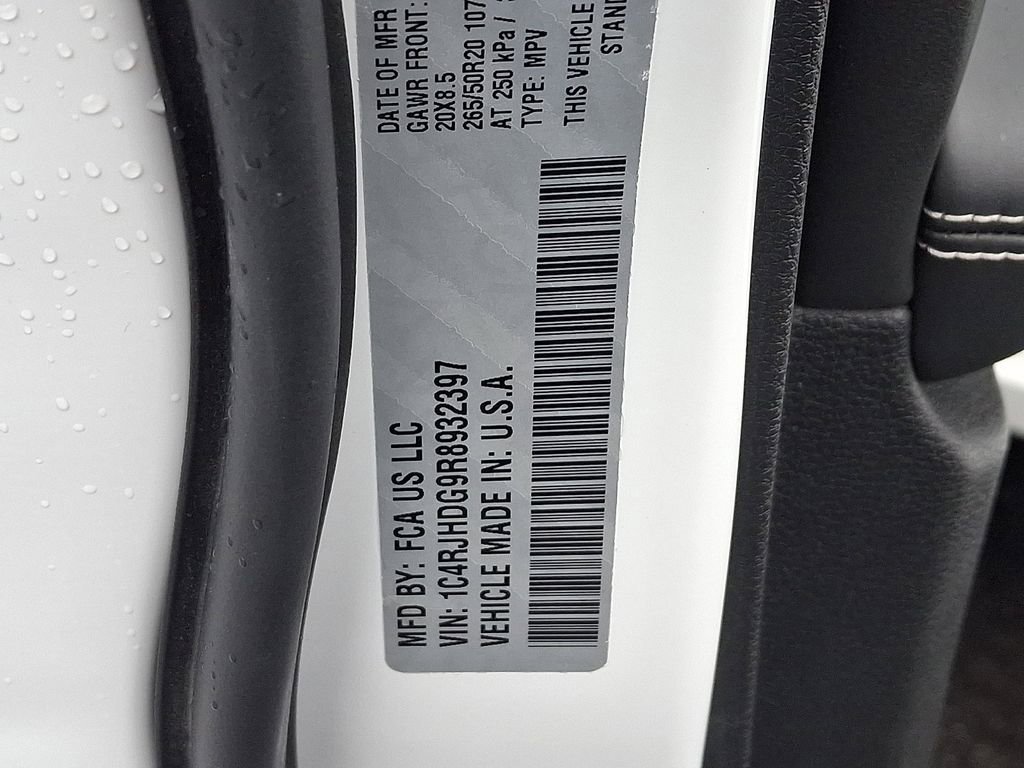 Used 2024 Jeep Grand Cherokee Overland w/ Trailer Tow Package image 27