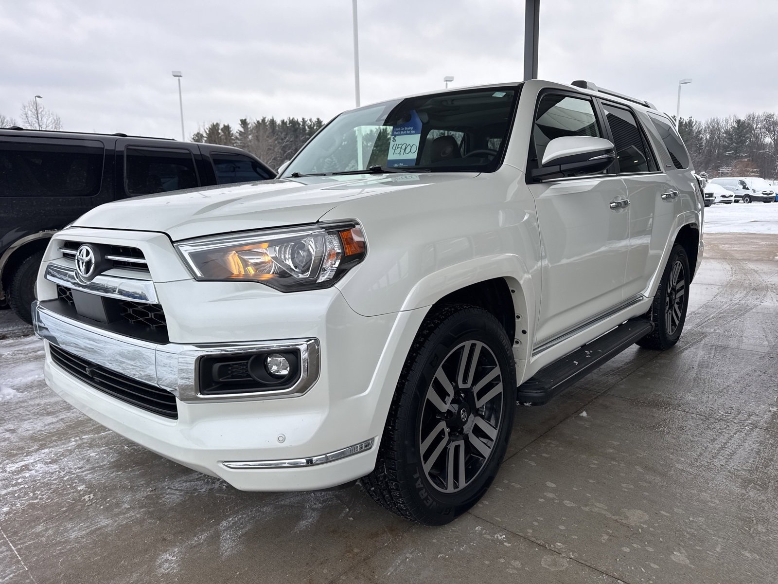 Used 2023 Toyota 4Runner Limited image 3