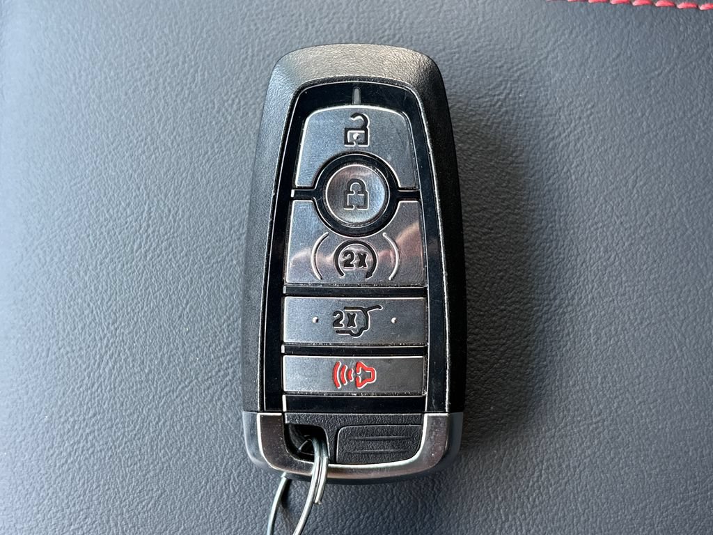 Certified 2025 Ford Explorer ST-Line w/ Premium Package RWD image 34