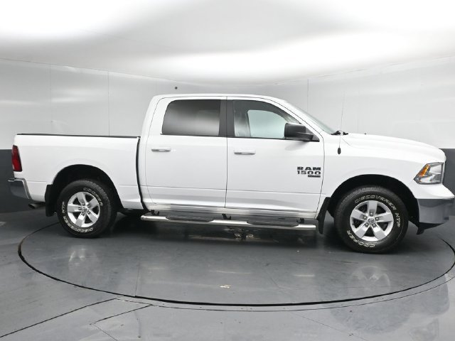 Used 2021 RAM 1500 Classic SLT AWD/4WD image 2