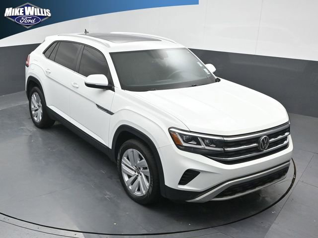 Used 2023 Volkswagen Atlas Cross Sport SE w/ Panoramic Sunroof Package FWD image 9