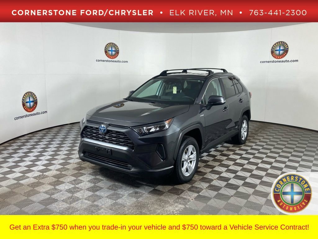 Used 2019 Toyota RAV4 LE w/ Carpet Mat Package image 1