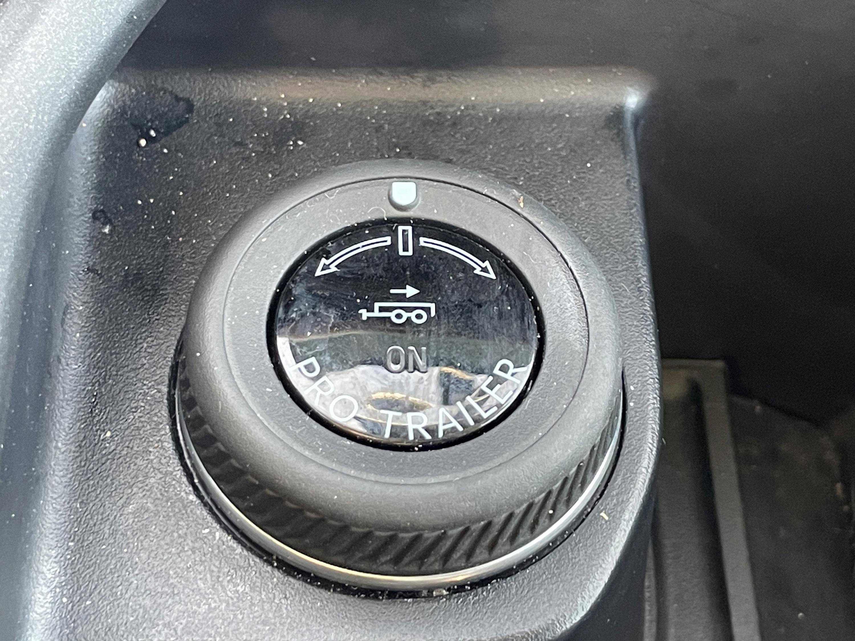 Certified 2025 Ford Expedition Max Platinum image 28