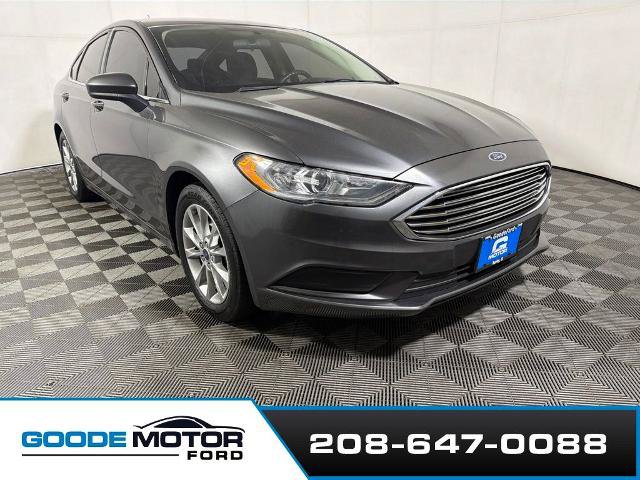 Certified 2017 Ford Fusion SE FWD image 2