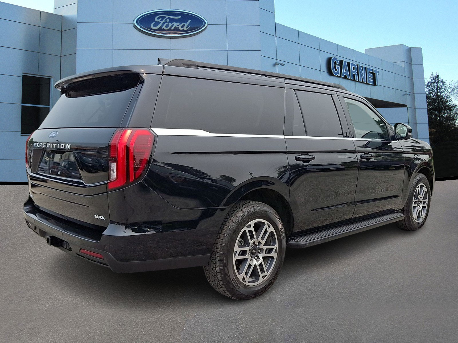 Certified 2025 Ford Expedition Max Active AWD/4WD image 8