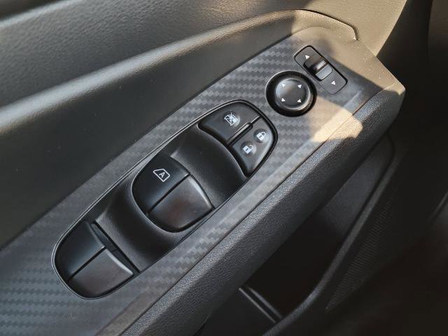 Used 2024 Nissan Altima 2.5 SV image 24