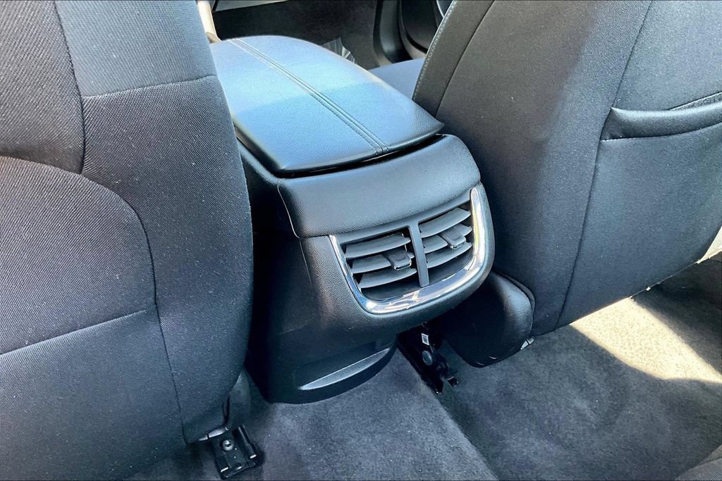 Used 2024 Chevrolet Malibu LT FWD image 12
