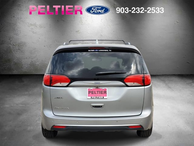 Used 2019 Chrysler Pacifica Touring-L Plus w/ Tire & Wheel Group image 6