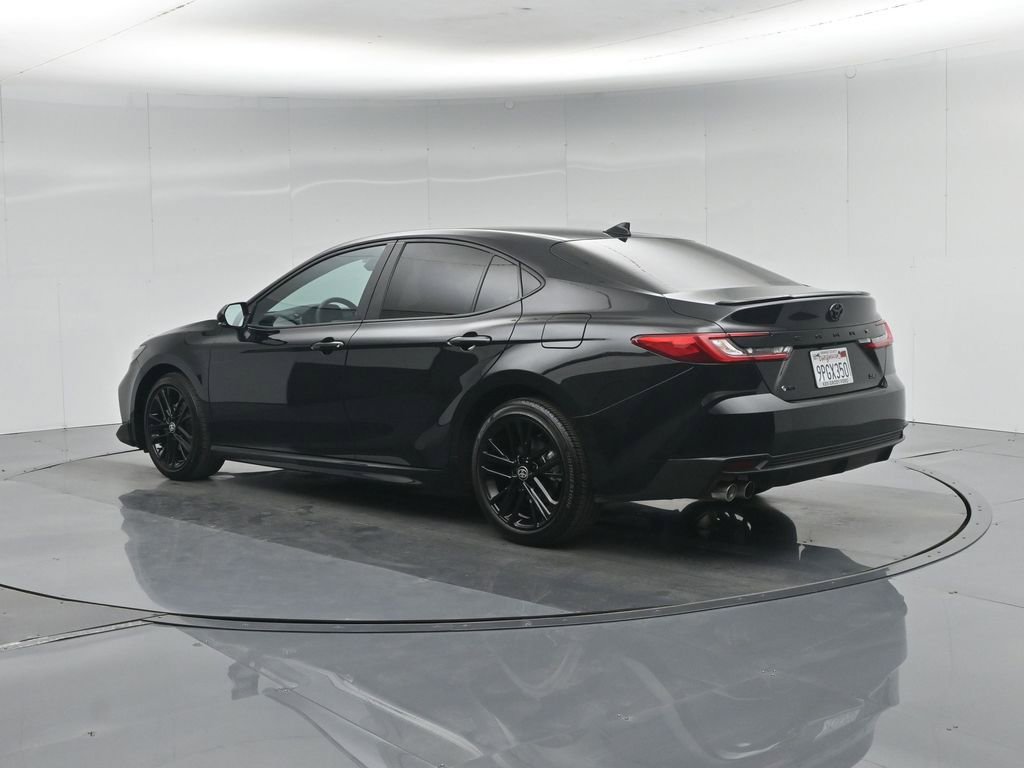 Used 2025 Toyota Camry SE w/ Convenience Package FWD image 7
