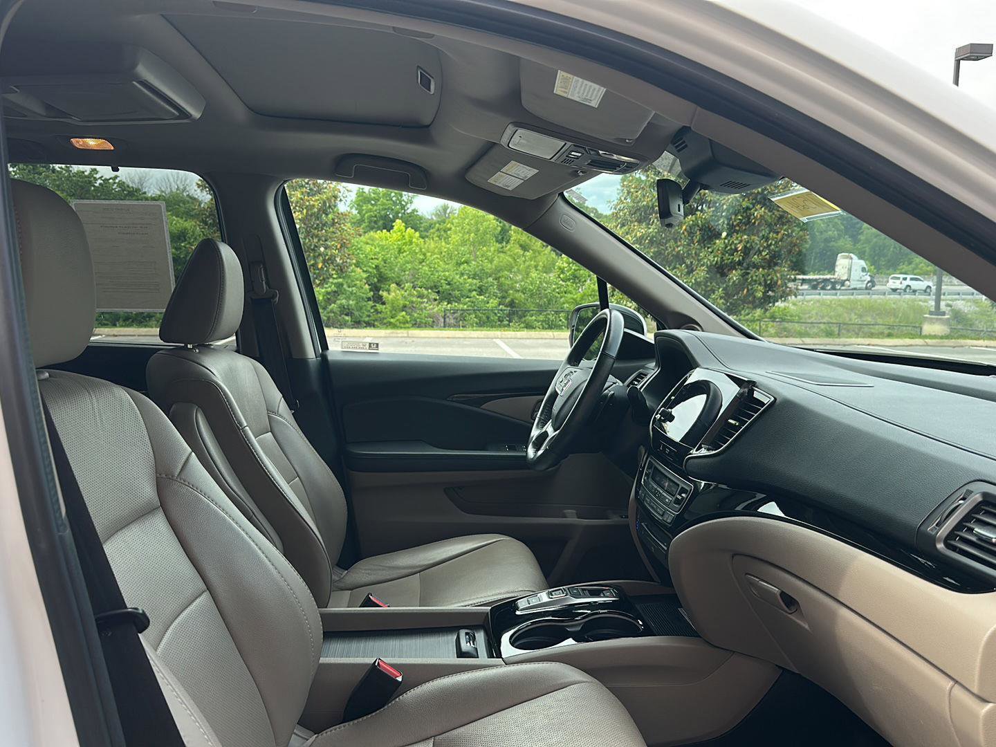 Used 2022 Honda Pilot Elite image 31