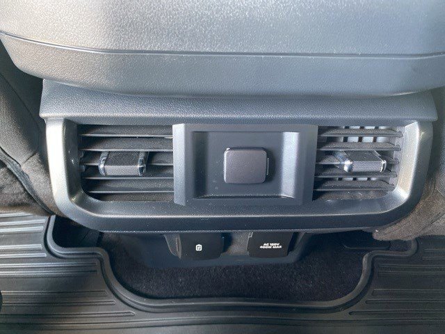 Certified 2022 Ford F150 XLT w/ Equipment Group 302A High image 33