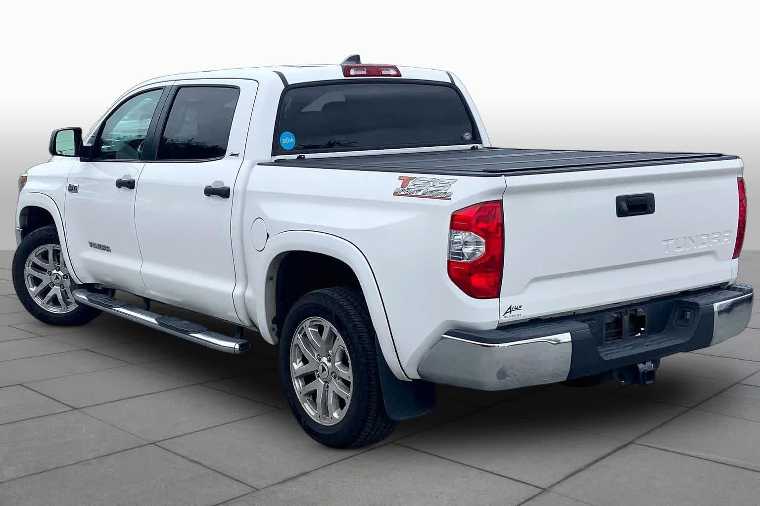 Used 2020 Toyota Tundra SR5 w/ SR5 Leather Package RWD image 12