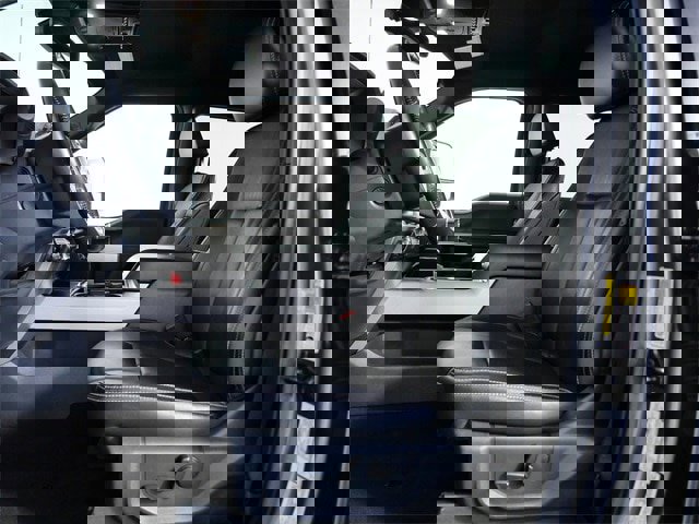 Certified 2022 Ford F350 Lariat w/ Lariat Ultimate Package image 18