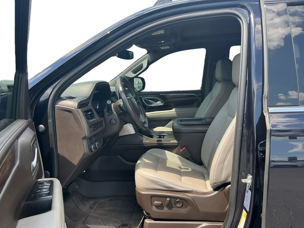 Used 2023 Chevrolet Tahoe LT w/ LT Signature Plus Package RWD image 14