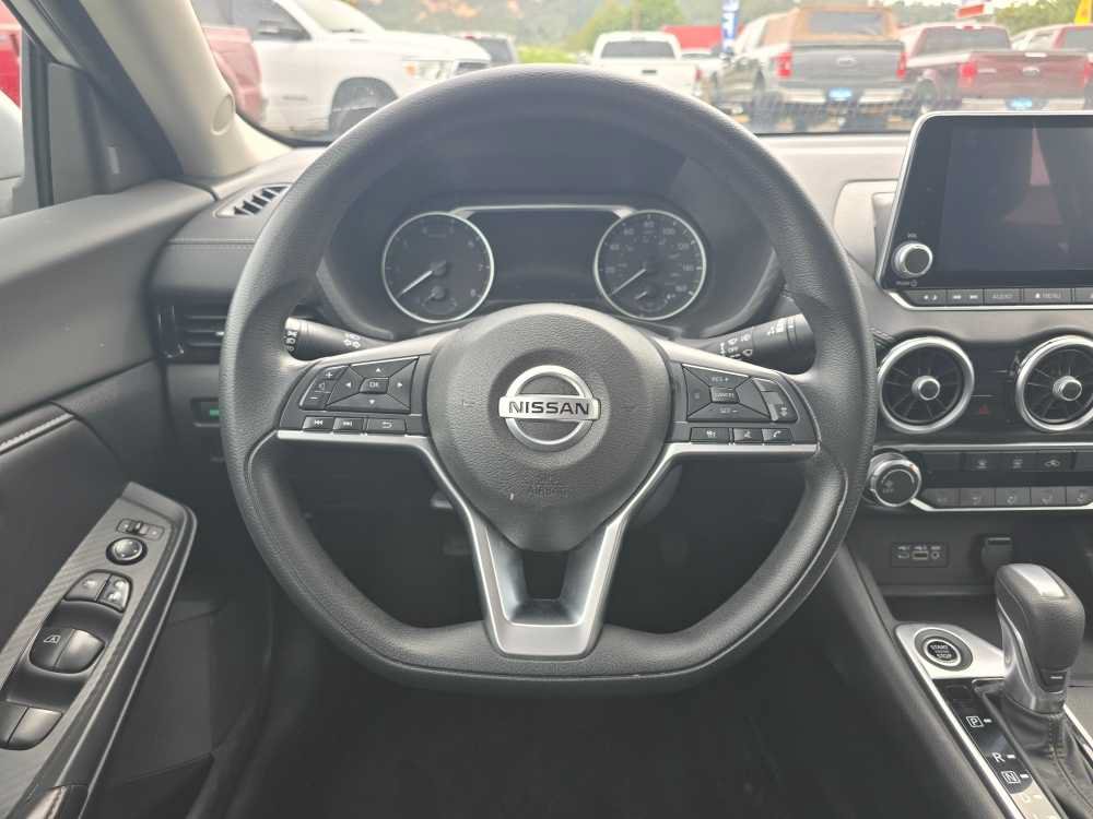 Used 2023 Nissan Sentra SV FWD image 11