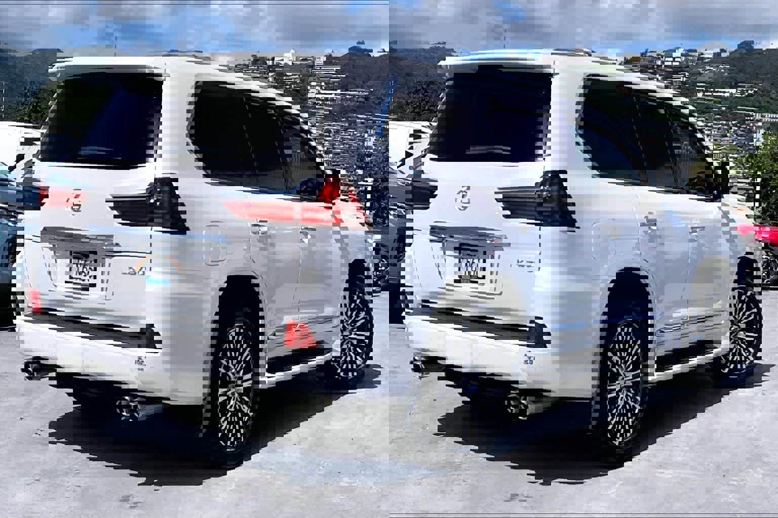 Used 2019 Lexus LX 570 4WD image 3